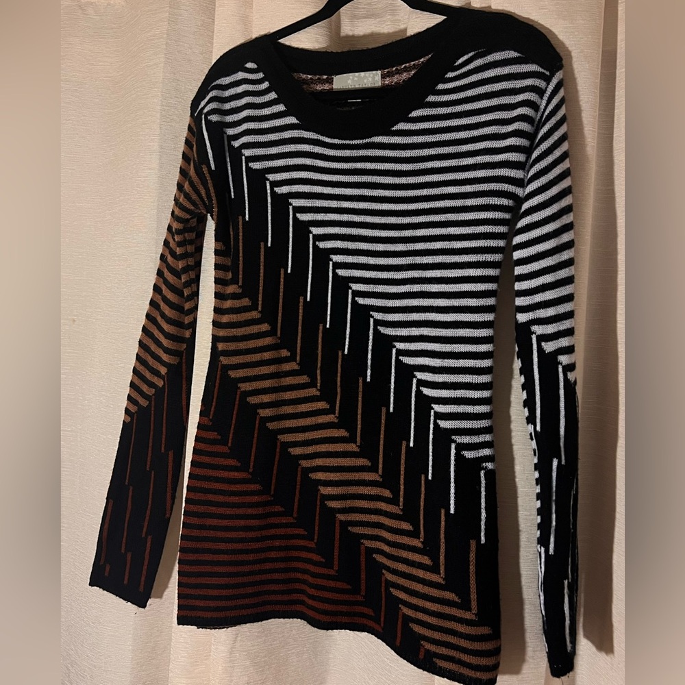 🌟Abstract Striped Sweater🌟